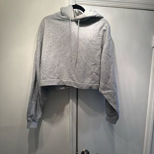Alo Yoga size M cropped sweatshirt